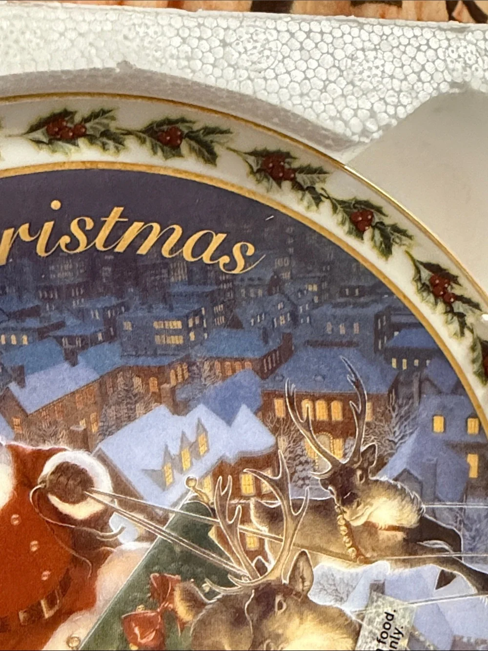 Avon 2003 Collector Plate - 22K gold rim